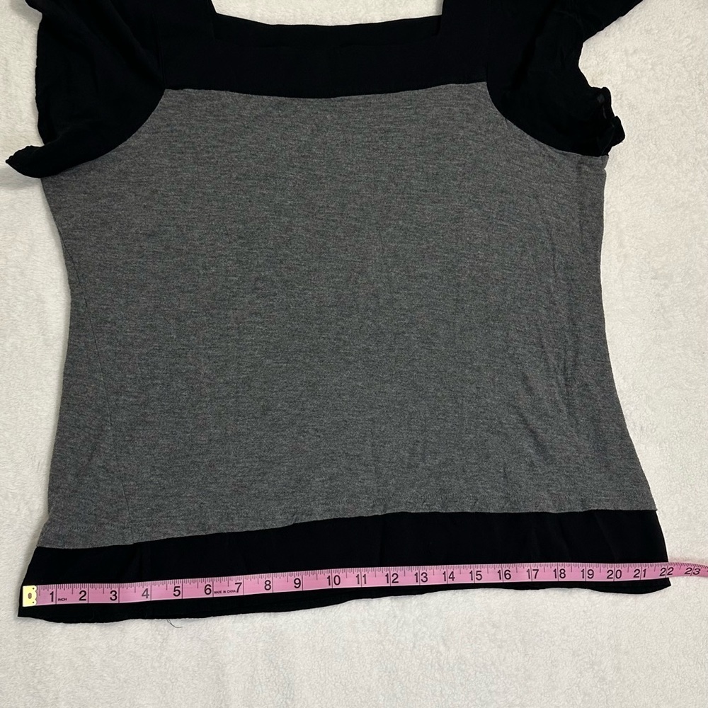Vince Camuto Boxy Gray and Black Cap Sleeve Blouse Size L - Picture 7 of 11